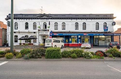 Winton Hotel | Railway Hotel