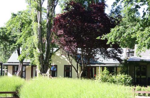 Arrowtown Hotel | Shades of Arrowtown
