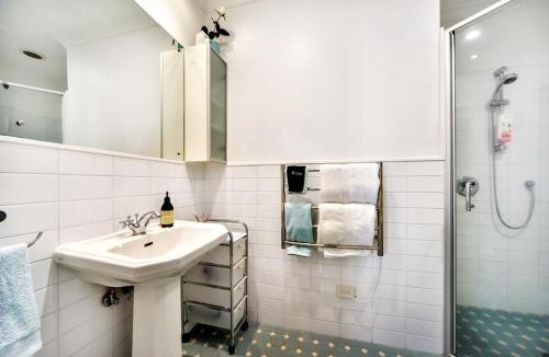 Takapuna House | Takapuna Beach Accommodation