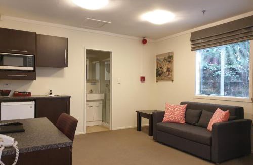 Mount Eden Hotel | At Eden Park Motel