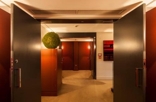 Queenstown City Centre Hotel | The Spire Hotel