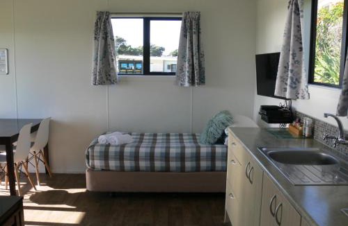 Oakura Resort | Oakura Beach Holiday Park
