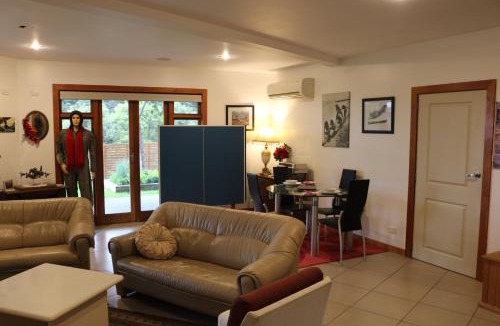 Thames Bed & Breakfast | Waiotahi Valley Lodge