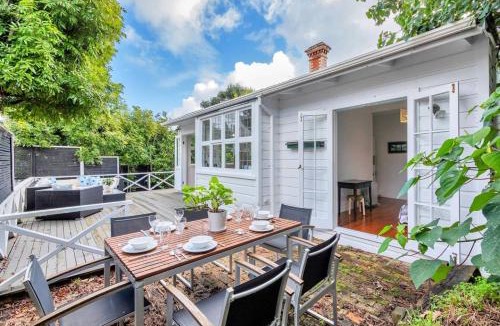 Ponsonby House | Classic Villa Retreat - Steps To Ponsonby Rd