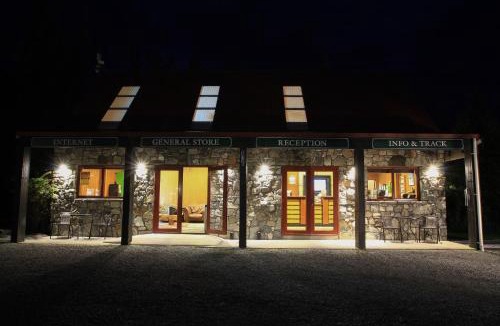 Franz Josef Glacier Hotel | Rainforest Deluxe