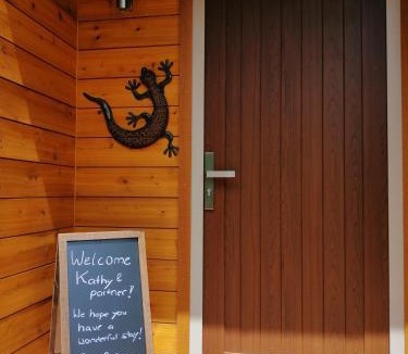 Twizel Ski Chalet | Kowhai Cottages - Stunning Mackenzie
