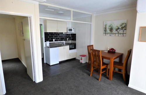 North Dunedin Hotel | Sahara Motels