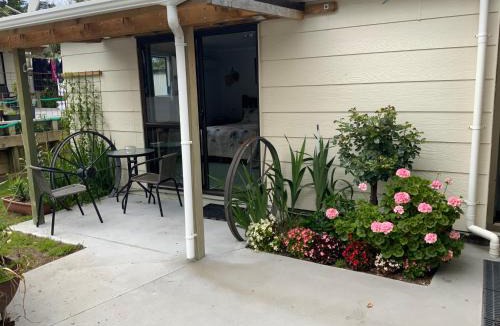 Waihi House | Union Street Hideaway