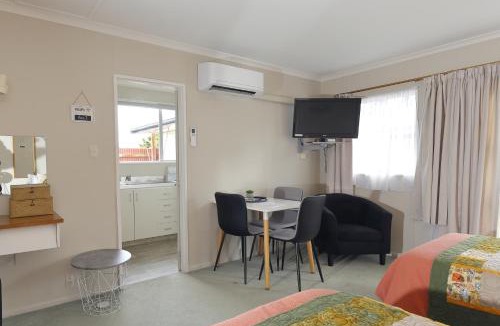 Te Anau Hotel | Aden Motel