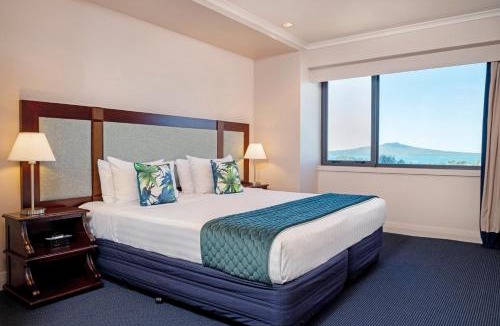 Takapuna Hotel | The Spencer Suites By Castle