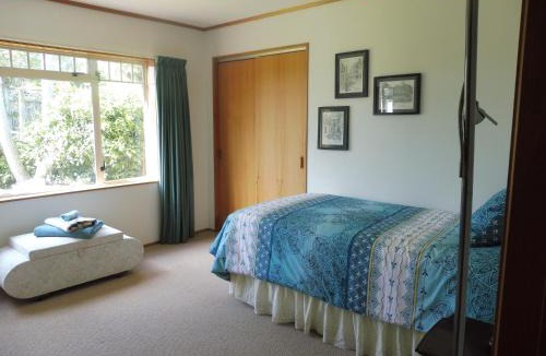 New Plymouth House | Hideaway Off Heta