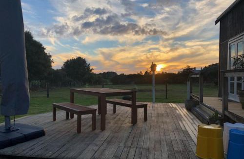 Papakura Bed & Breakfast | Kakariki Cottage