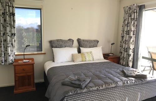 Longlands House | Bluebell Lodge and Cottage