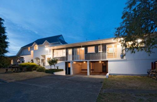 Nelson City Centre Hotel | Waimarie on Riverside Motel & Apartments