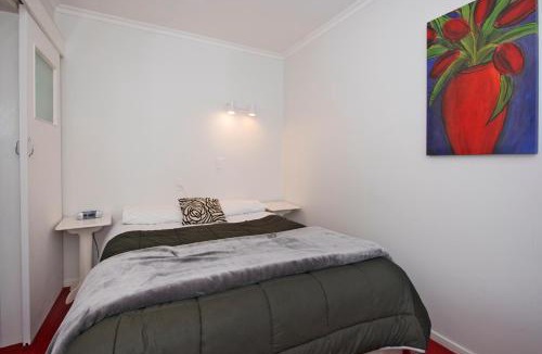 Nelson City Centre Hotel | Waimarie on Riverside Motel & Apartments