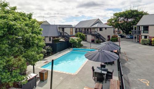 Merivale Hotel | Ashford Motor Lodge