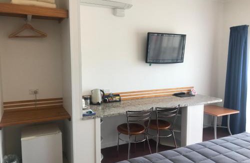 Whitianga Hotel | Aotearoa Lodge