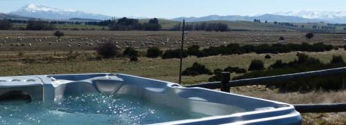 Oturehua Cabin | Inverlair Lodge