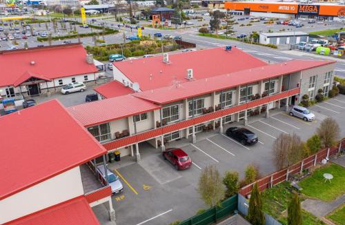 Rangiora Hotel | The Riverstone