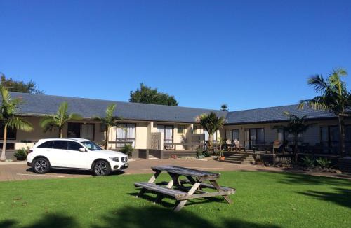 Whitianga Hotel | Aotearoa Lodge