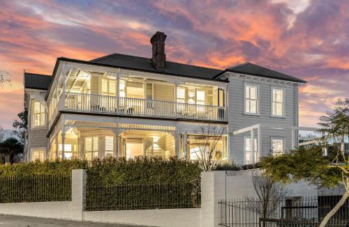 Freemans Bay Bed & Breakfast | Franklin38