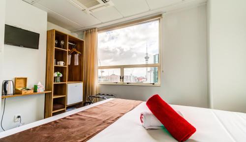 Newton Hotel | Ascotia Off Queen