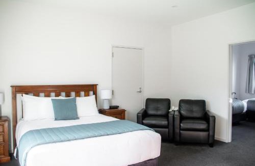 Lowburn Hotel | Carrick Lodge Motel