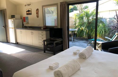 Tairua Hotel | Tairua Shores Motel