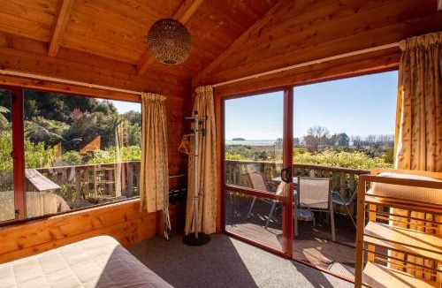 Marahau Ski Chalet | Ocean View Chalets