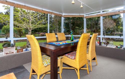Coromandel Bed & Breakfast | Breakaway Bed & Breakfast