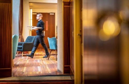 Auckland Central Business District Hotel | Hotel DeBrett