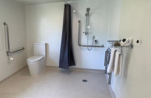 Hokitika Hotel | Woodstock Hotel