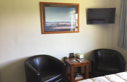 Tuatapere Bed & Breakfast | Ron and Tony's Bed & Breakfast
