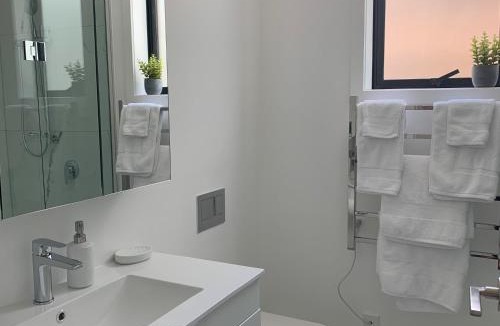 Orewa Apartment | De la Plage Residences