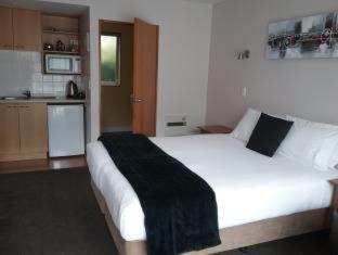 Upper Riccarton Hotel | 306 Motel Apartments