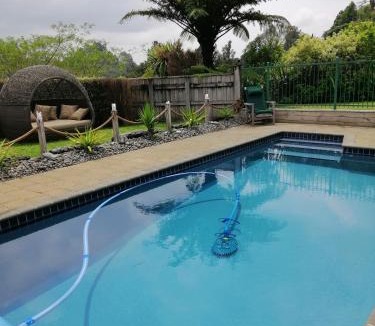 Pyes Pa Bed & Breakfast | Two Tui Homestead and BnB