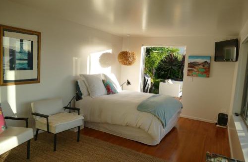 Stepneyville House | Waterfront Bliss