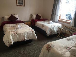 Arrowtown Hotel | Settlers Cottage Motel