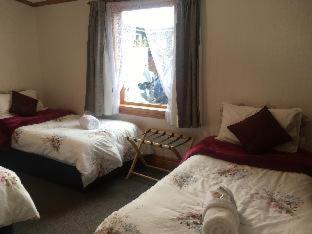 Arrowtown Hotel | Settlers Cottage Motel