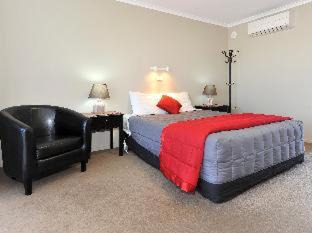 Takaka Hotel | Mohua Motels