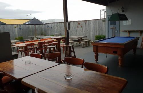 Matamata Hotel | Horse and Jockey Inn