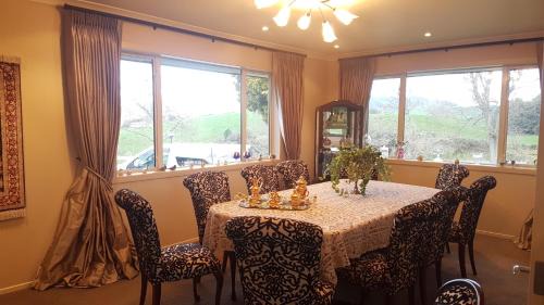 Piopio Bed & Breakfast | Carmel Farmstay