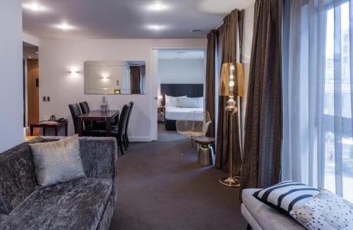 Te Aro Hotel | Museum Apartment Hotel, Independent Collection by EVT