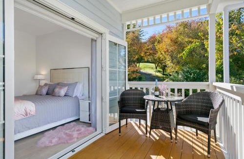 Rangatira Park Bed & Breakfast | The Retreat Luxury Garden Villa