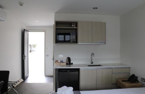 Edgeware Hotel | MCM Motel Christchurch