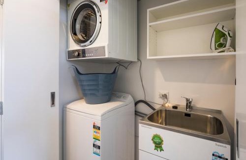 Lowburn Apartment | Central Park Apartments