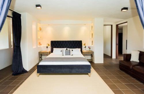 Warkworth Cabin | Matakana Estate Lodge with Indoor Pool