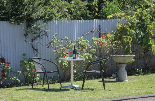 Gisborne Hotel | BKs Palm Court Motor Lodge
