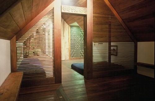 Lake Tarawera House | te Whare -Lake Tarawera tree-top nest