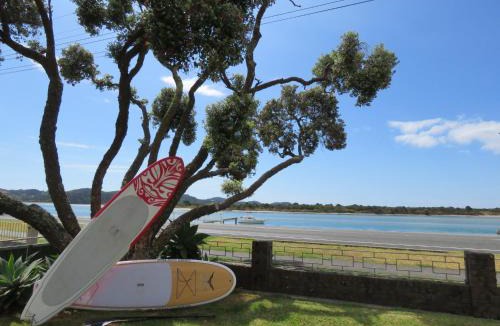 Ngunguru House | Pohutukawa Bach